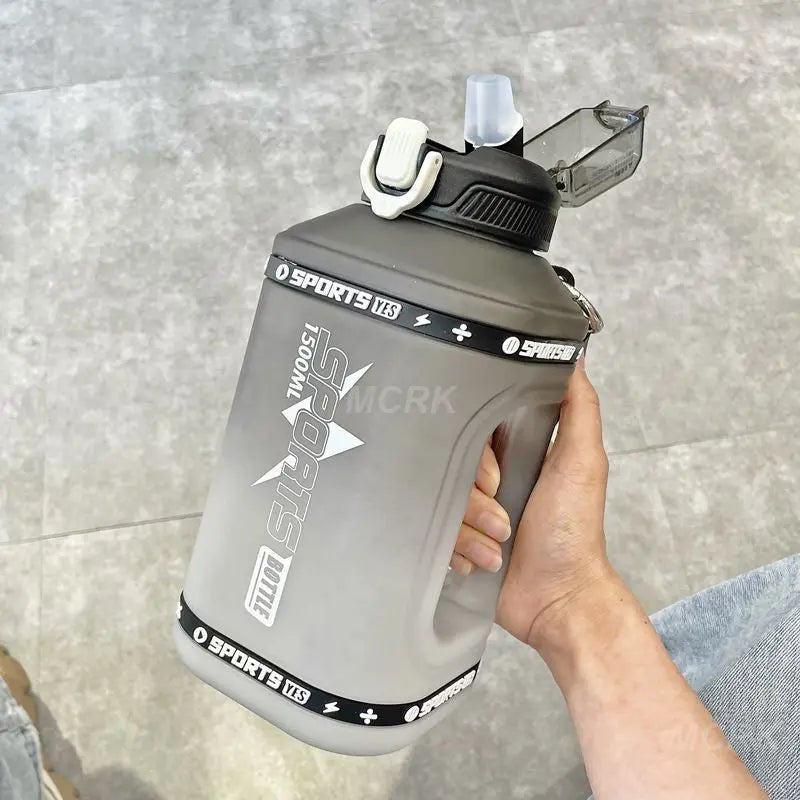 Large Capacity Sports Water Bottle – 1.5L / 2.3L Portable Silicone Bottle with Straw, Leakproof, Reusable for Fitness & Outdoor Activities